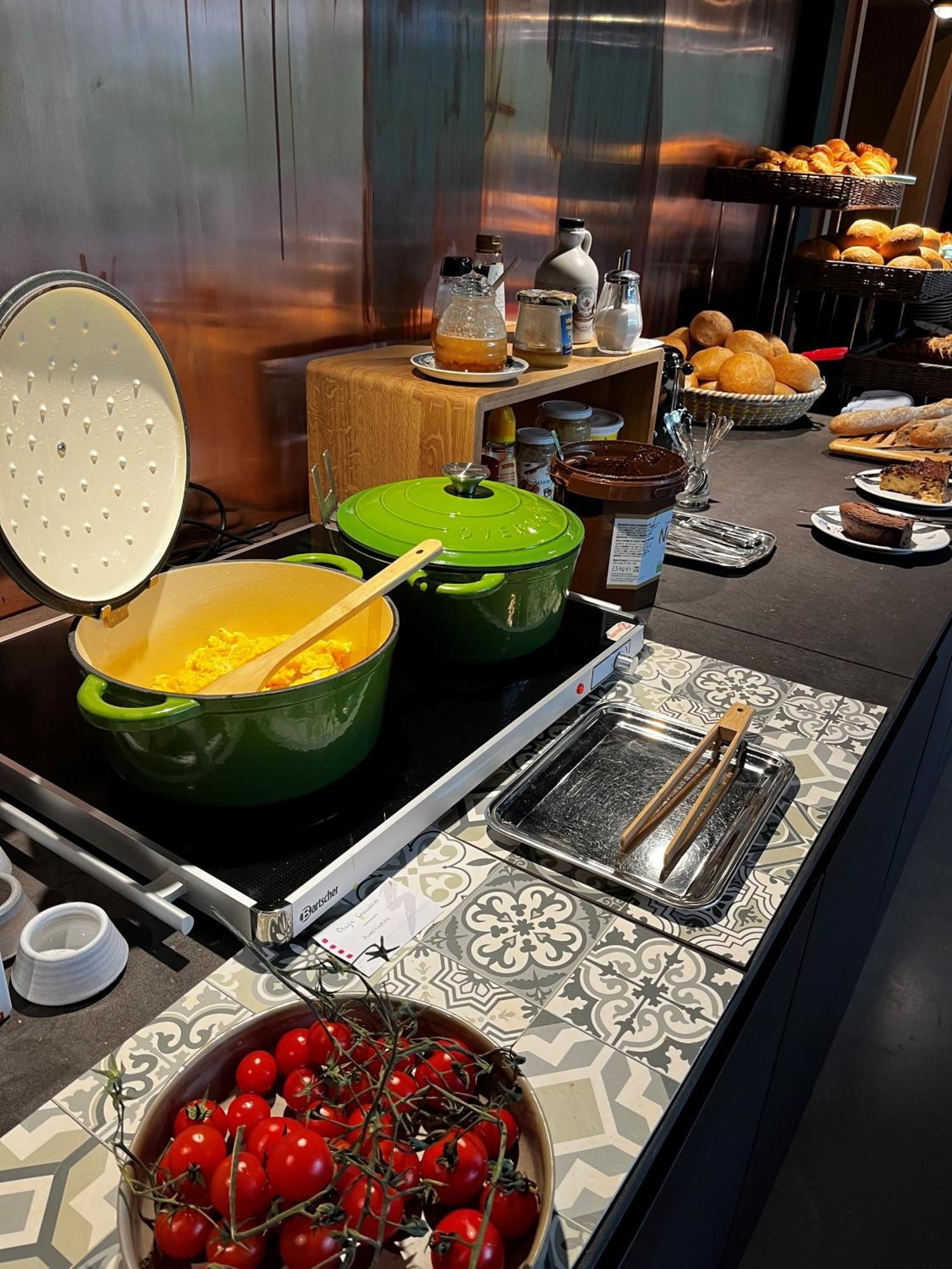 Hostellerie La Claire Fontaine, Logis Hotels & Spa Ла-Рош-ан-Арден Екстер'єр фото